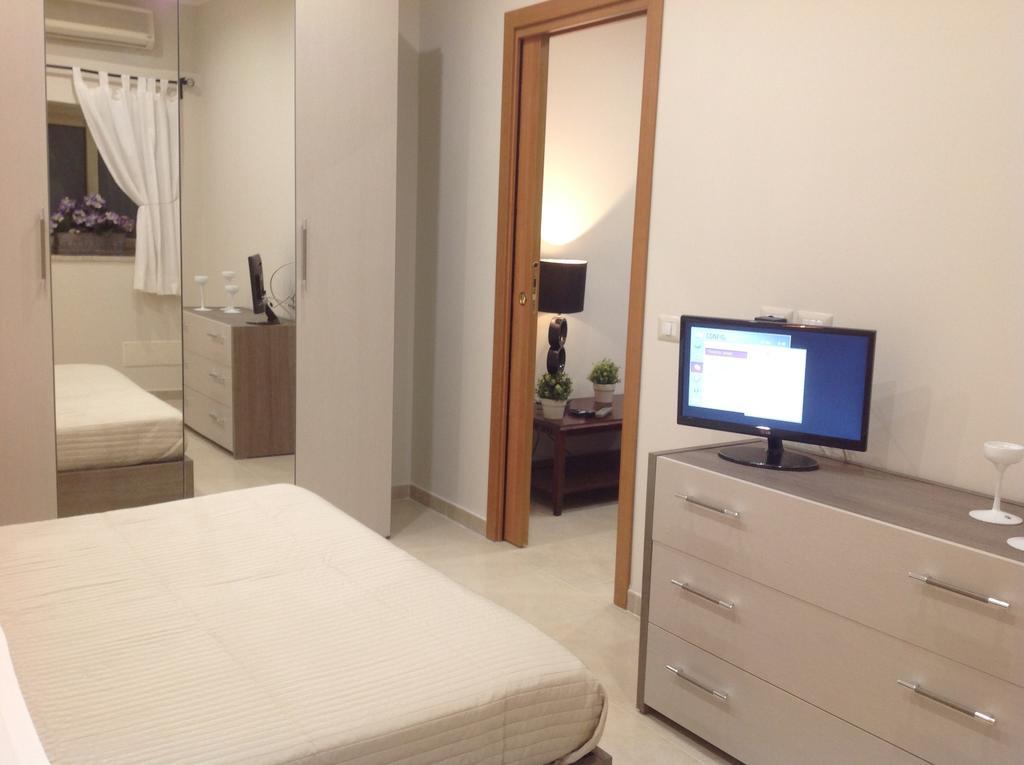 Casa Lucrezia Appartement Giardini-Naxos Buitenkant foto