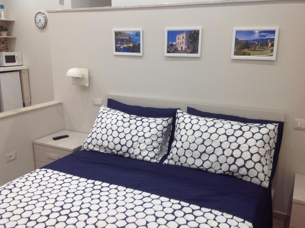 Casa Lucrezia Appartement Giardini-Naxos Buitenkant foto
