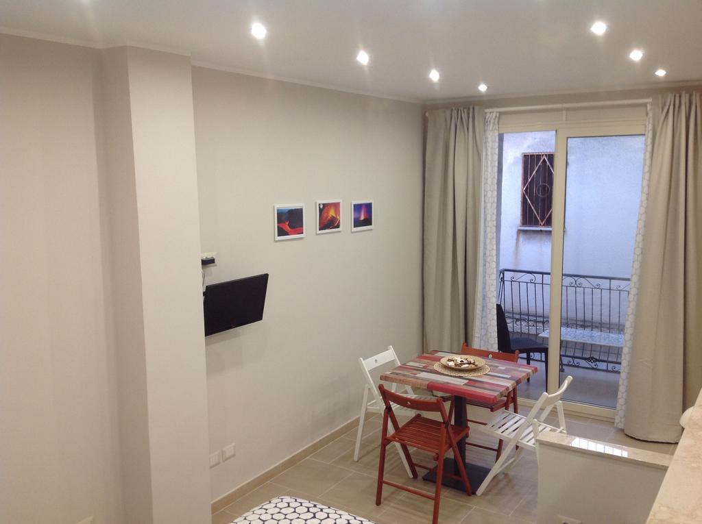Casa Lucrezia Appartement Giardini-Naxos Buitenkant foto