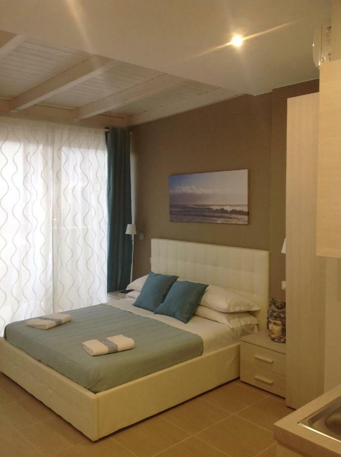 Casa Lucrezia Appartement Giardini-Naxos Buitenkant foto