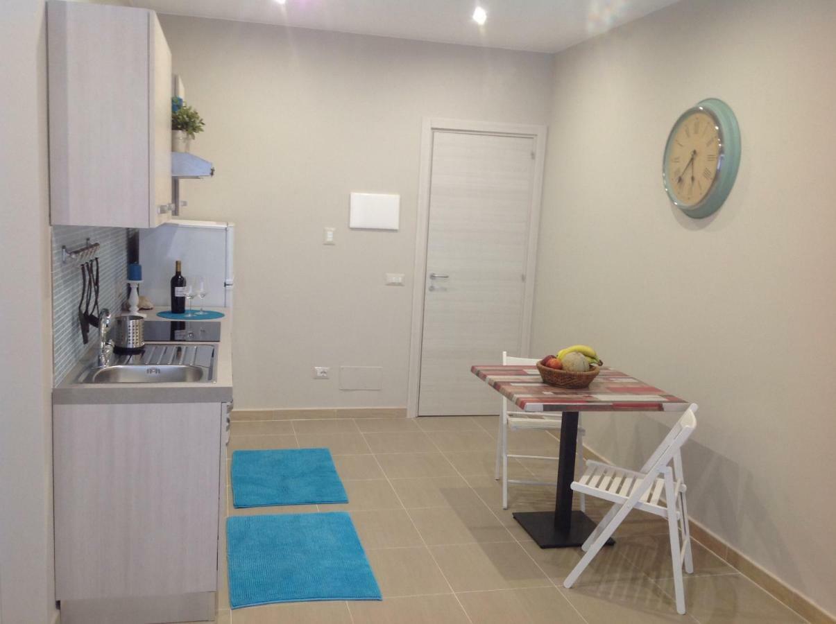 Casa Lucrezia Appartement Giardini-Naxos Buitenkant foto